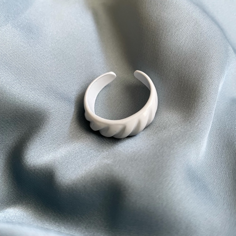 White Chunky Ring